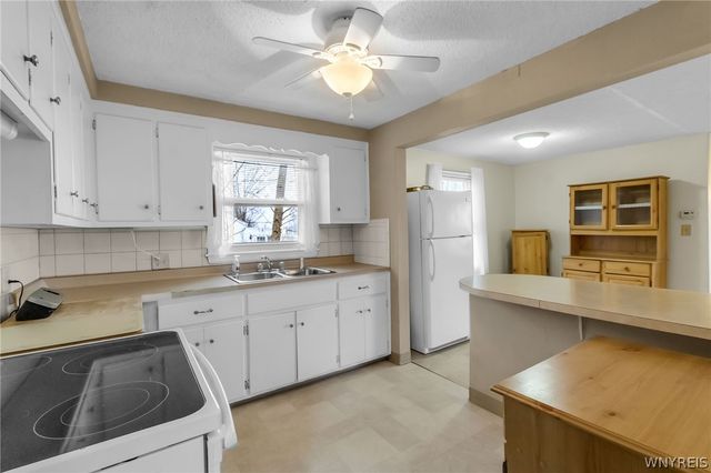 1123 West River Road, Grand Island, NY 14072