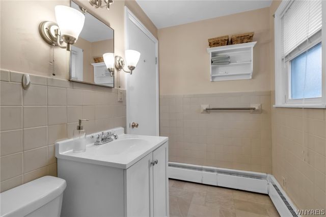 1123 West River Road, Grand Island, NY 14072