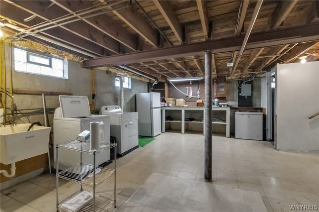 1123 West River Road, Grand Island, NY 14072