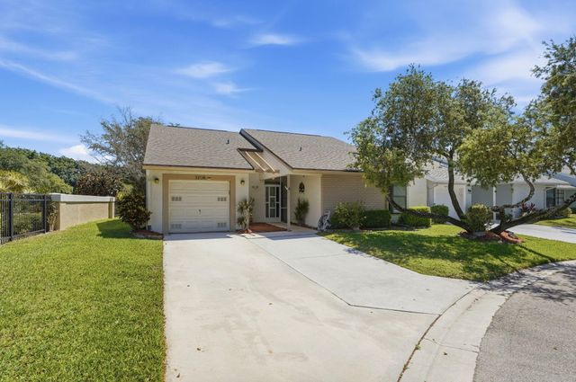 12076 Country Greens Boulevard, Boynton Beach, FL 33437
