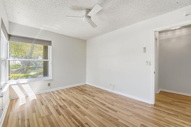 12076 Country Greens Boulevard, Boynton Beach, FL 33437