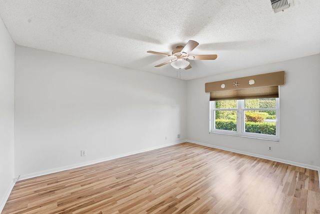 12076 Country Greens Boulevard, Boynton Beach, FL 33437