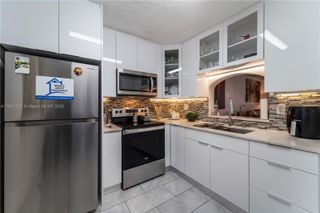 2800 Somerset Dr 215J, Lauderdale Lakes, FL 33311