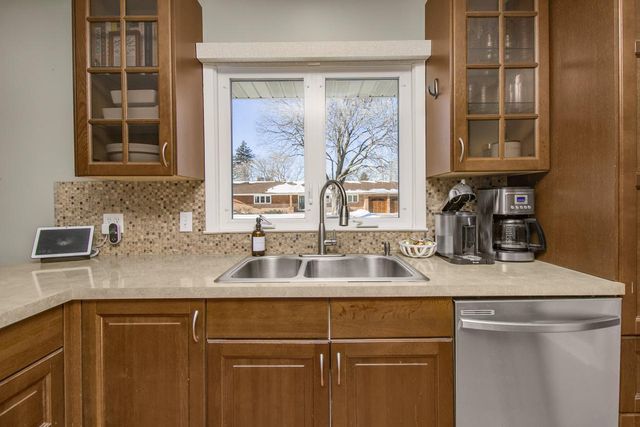 2945 Aquila Avenue S, Saint Louis Park, MN 55426