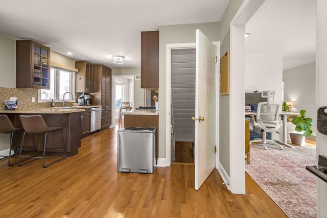 2945 Aquila Avenue S, Saint Louis Park, MN 55426