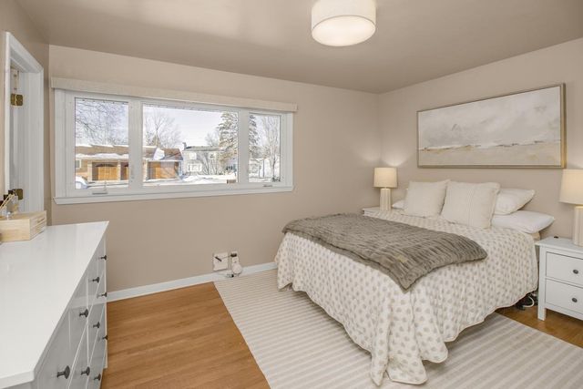 2945 Aquila Avenue S, Saint Louis Park, MN 55426