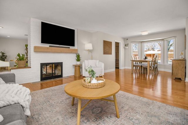 2945 Aquila Avenue S, Saint Louis Park, MN 55426