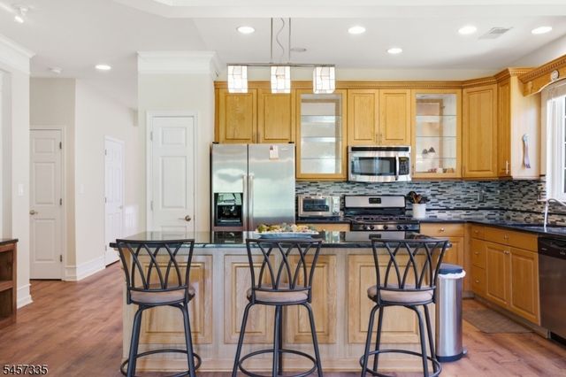 62 Kensington Cir, White Twp., NJ 07823