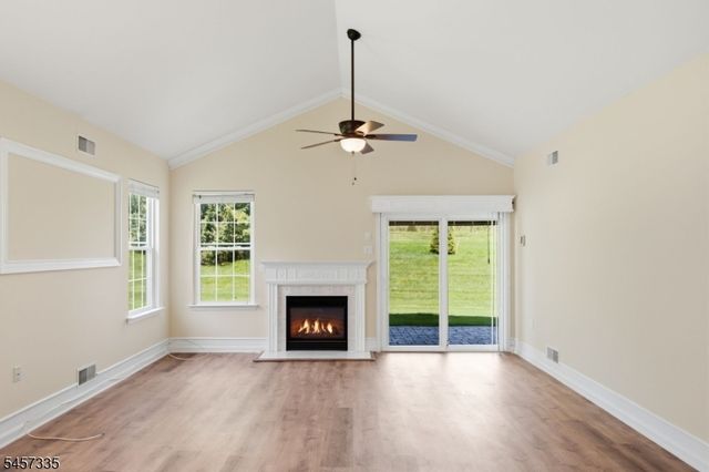 62 Kensington Cir, White Twp., NJ 07823