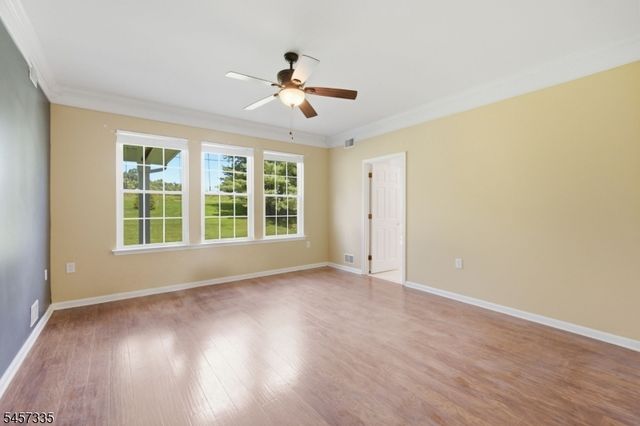 62 Kensington Cir, White Twp., NJ 07823