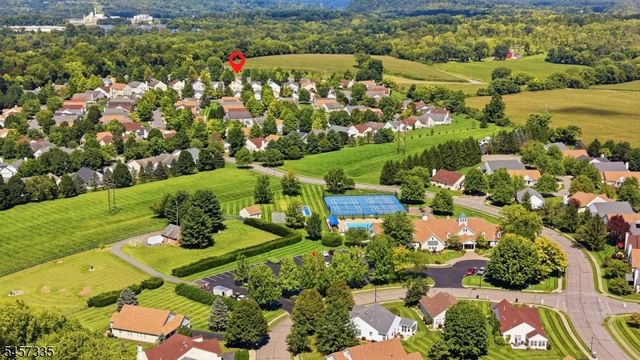 62 Kensington Cir, White Twp., NJ 07823