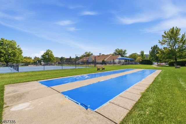 62 Kensington Cir, White Twp., NJ 07823