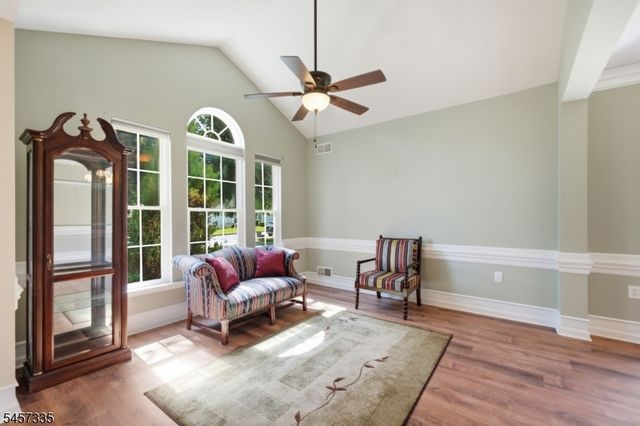 62 Kensington Cir, White Twp., NJ 07823