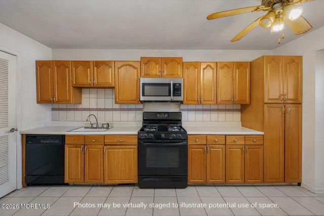 283 Plum Drive, Marlboro, NJ 07746