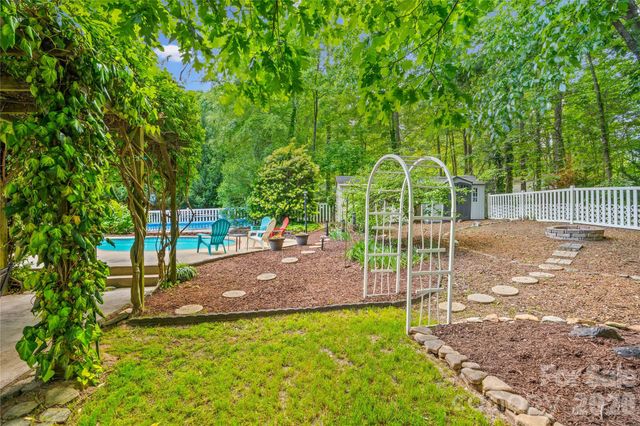 1596 Old Tara Lane, Fort Mill, SC 29708