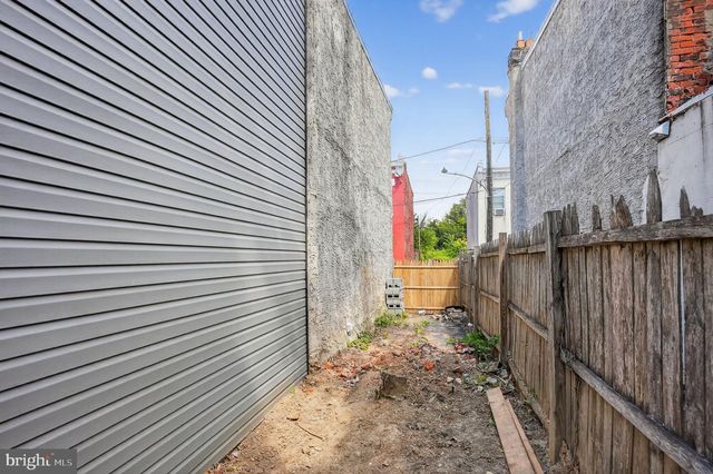 820 W FIRTH ST, Philadelphia, PA 19133