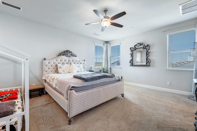 2833 N Armstrong Avenue, Fresno, CA 93727