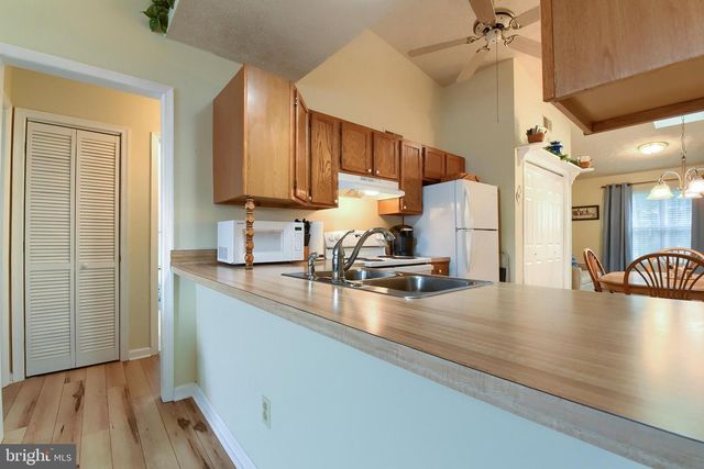 29 WESTFIELDS DR, Mechanicsburg, PA 17050