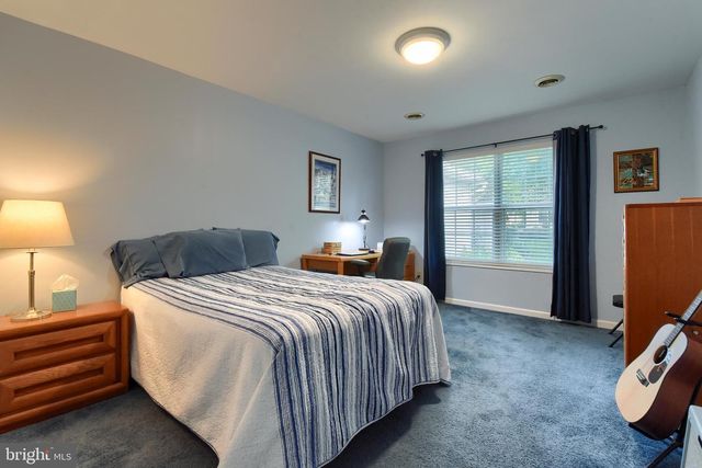 29 WESTFIELDS DR, Mechanicsburg, PA 17050