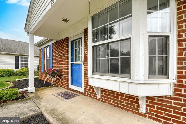 29 WESTFIELDS DR, Mechanicsburg, PA 17050