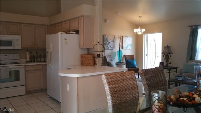 162 SE 18th TER, Cape Coral, FL 33990