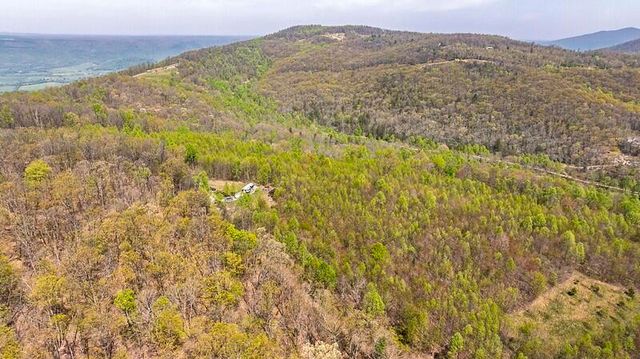 1867 Big Ridge Road, Spring City, TN 37381