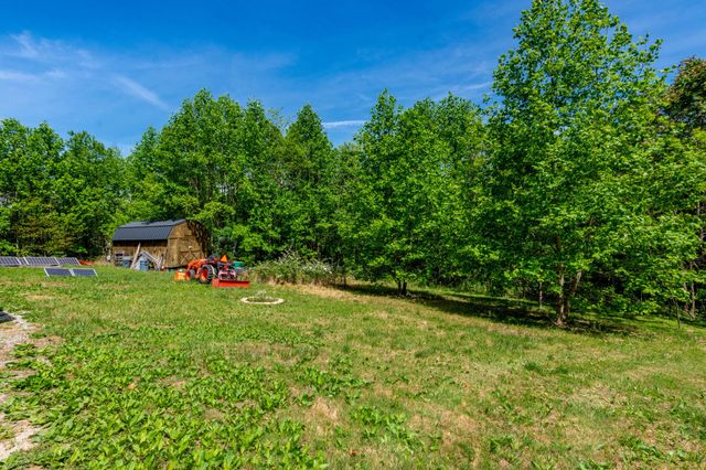 1867 Big Ridge Road, Spring City, TN 37381