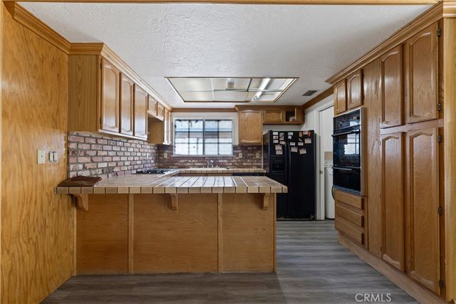 12296 Woodley, Granada Hills, CA 91344