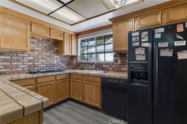 12296 Woodley, Granada Hills, CA 91344