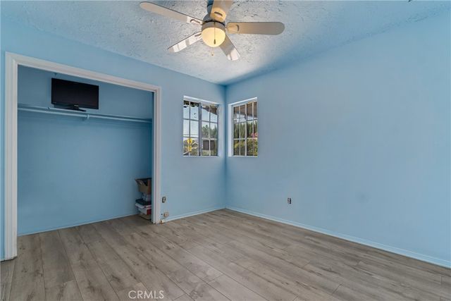12296 Woodley, Granada Hills, CA 91344
