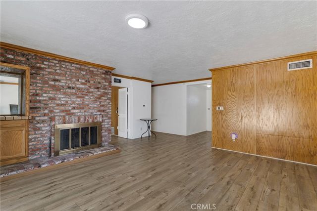 12296 Woodley, Granada Hills, CA 91344