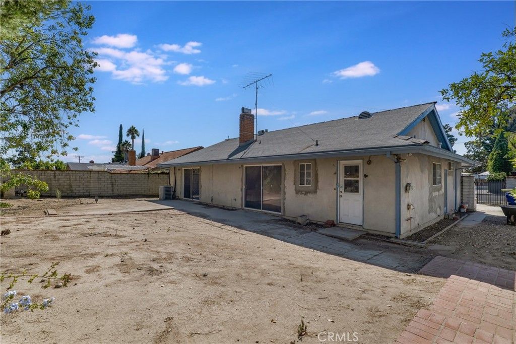 12296 Woodley, Granada Hills, CA 91344 — photo 5