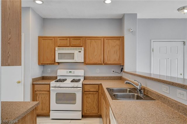 4604 Even Money Court 103, Las Vegas, NV 89122