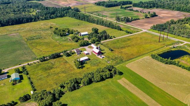 W444 CARLSON LANE, Oconto Falls, WI 54154