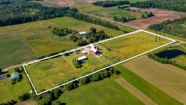 W444 CARLSON LANE, Oconto Falls, WI 54154