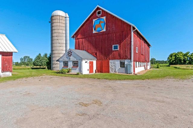 W444 CARLSON LANE, Oconto Falls, WI 54154