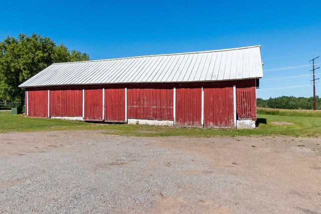 W444 CARLSON LANE, Oconto Falls, WI 54154