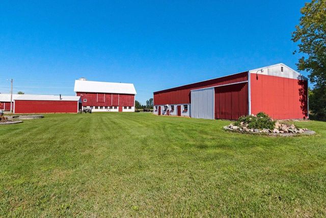 W444 CARLSON LANE, Oconto Falls, WI 54154