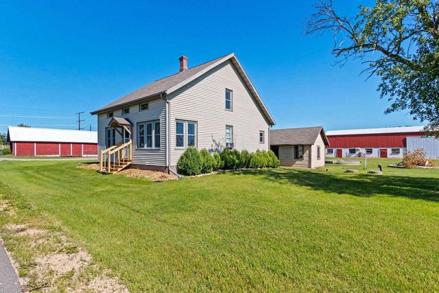 W444 CARLSON LANE, Oconto Falls, WI 54154