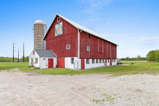 W444 CARLSON LANE, Oconto Falls, WI 54154