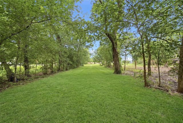 101 Outlar Road, Wharton, TX 77488