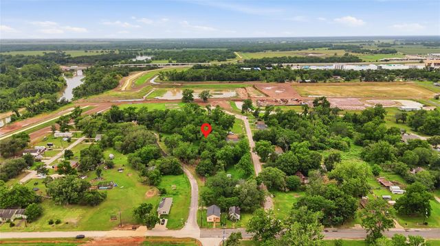 101 Outlar Road, Wharton, TX 77488