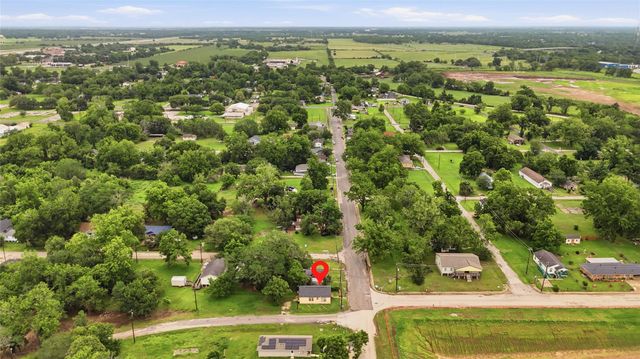101 Outlar Road, Wharton, TX 77488