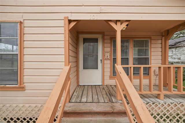 101 Outlar Road, Wharton, TX 77488
