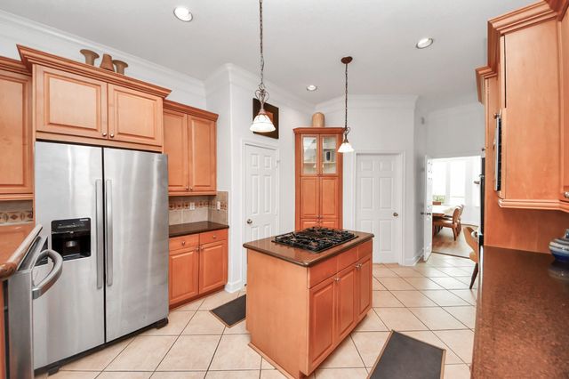 1904 Stonegrove Court, Pearland, TX 77581