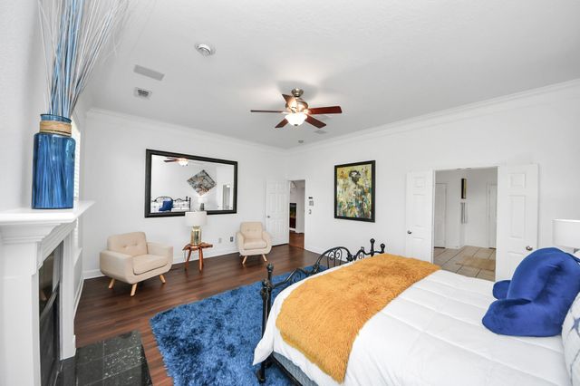1904 Stonegrove Court, Pearland, TX 77581