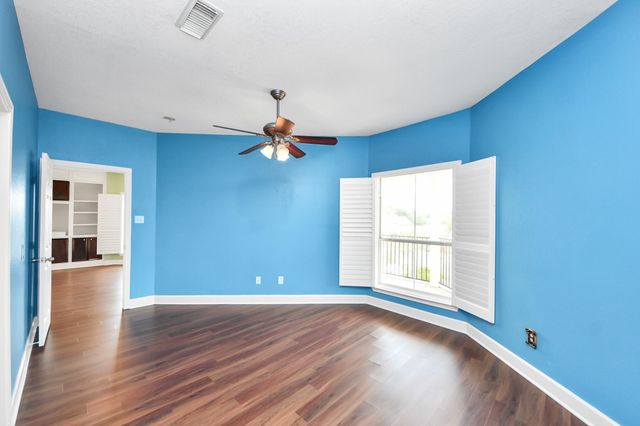 1904 Stonegrove Court, Pearland, TX 77581