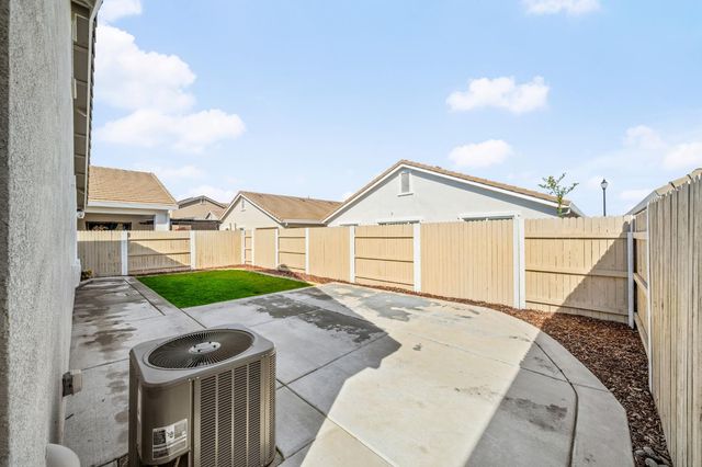 4176 Gossamer St, Roseville, CA 95747
