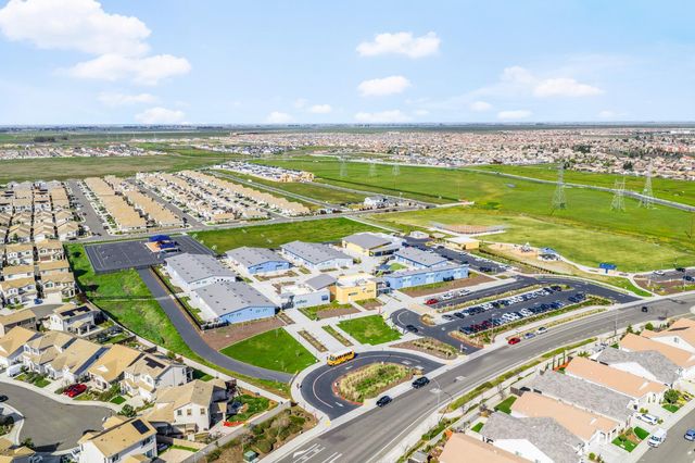 4176 Gossamer St, Roseville, CA 95747