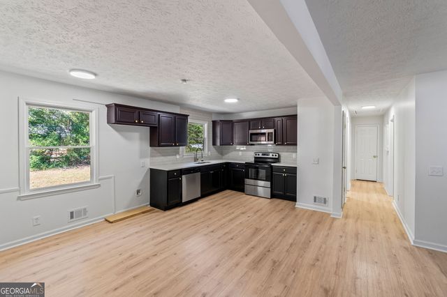 1791 Crestridge Circle NW, Conyers, GA 30012